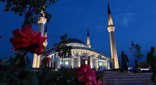 Diyanet İşleri Başkanı Görmez'den Miraç Kandili mesajı
